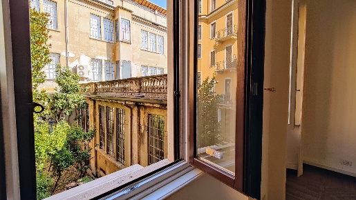 Foto Appartamento in Via Spartaco, Milano Montenero di 128 m² con 5 locali