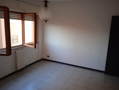 Foto Appartamento in via emanuele filiberto, Latina di 90 m² con 3 locali
