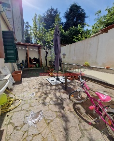 Foto Appartamento in Via Roma, Livorno Goito - Montebello di 85 m²