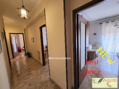 Foto Appartamento in via mazzini, Agrigento di 140 m² con 7 locali