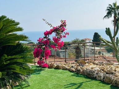 Foto Appartamento in Via Padre Semeria, Sanremo in vendita