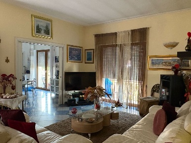 Foto Appartamento a Sassari San Giuseppe di 210 m² con 7 locali in vendita