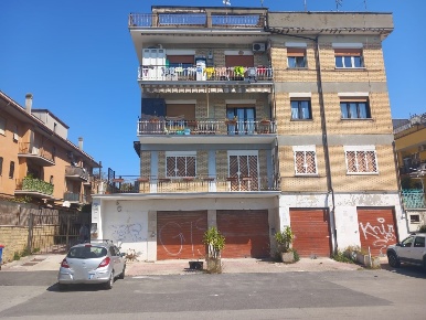 Foto Appartamento in Via Ponte Lucano, Tivoli Tivoli Terme di 72 m²