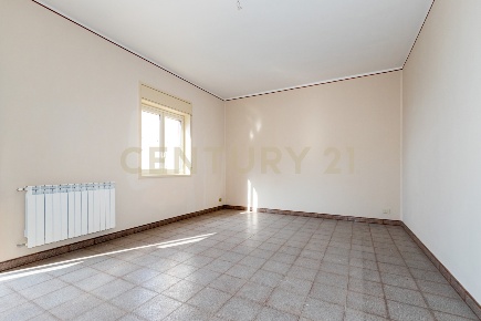 Foto Appartamento in Via Casale dei Greci 34, Adrano di 143 m² con 4 locali