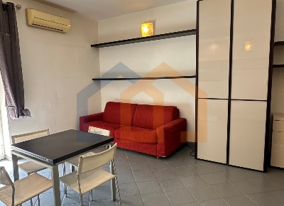 Foto Appartamento in Via Schiantapetto 25, Savona di 43 m² con 1 locali