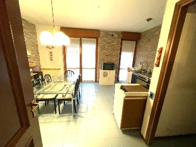 Foto Villa unifamiliare in corso risorgimento, Novara di 222 m² in vendita