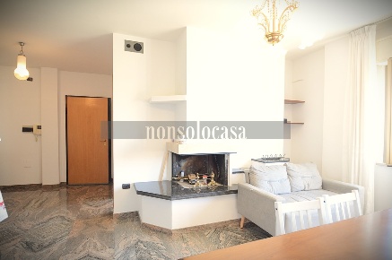 Foto Appartamento in Via Della Scuola 369, Perugia di 95 m² con 5 locali