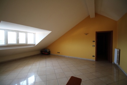 Foto Appartamento in Via Ferrante, Avellino di 85 m² con 3 locali