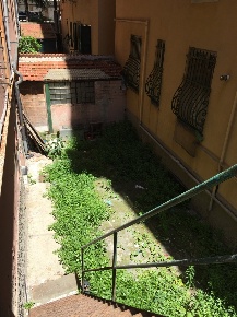 Foto Magazzino a Genova Sestri Ponente di 100 m² con 1 locali in vendita