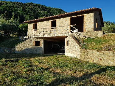 Foto Rustico in Via di Matraia, Capannori Matraia - Valgiano di 180 m²