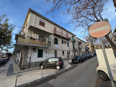 Foto Appartamento in Via Gino Buganza 14, Messina di 46 m² con 2 locali