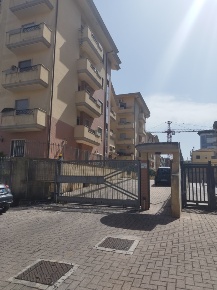 Foto Appartamento in via cavour, Vibo Valentia di 100 m² con 3 locali