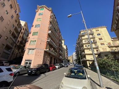 Foto Appartamento in via francesco la francesca 96, Salerno di 130 m²
