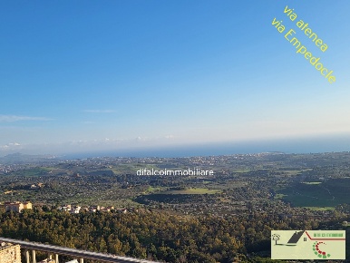 Foto Appartamento in via amendola, Agrigento con 3 locali in vendita