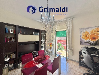 Foto Appartamento in Via Diomede Carafa 34, Napoli Bagnoli di 105 m²