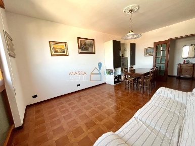Foto Appartamento in Via Romana 95, Massa in vendita