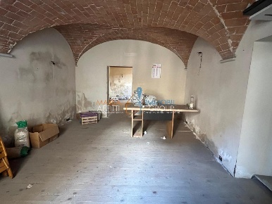 Foto Magazzino in Via Gino Menconi 23BIS, Carrara Avenza di 78 m²