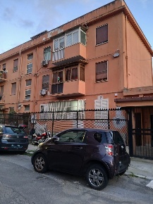 Foto Appartamento a Reggio di Calabria di 90 m² con 5 locali in vendita