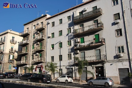 Foto Appartamento in Viale Boccetta n° 82, Messina di 94 m² con 3 locali