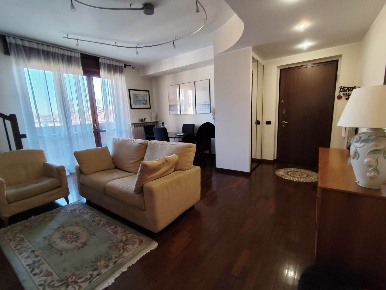 Foto Appartamento in via D'AZEGLIO 35, Legnano di 180 m² con 4 locali