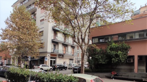 Foto Appartamento in via andrea guglielmini, Salerno di 65 m² con 2 locali