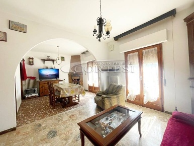 Foto Appartamento a Città di Castello di 85 m² con 6 locali in vendita