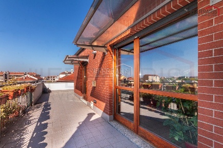 Foto Appartamento a Torino di 128 m² con 6 locali in vendita