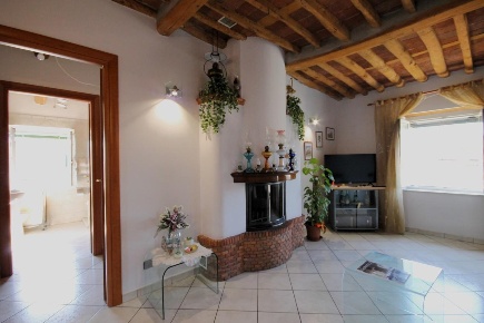 Foto Appartamento a Lucca San Concordio di 90 m² con 5 locali in vendita