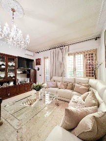Foto Villa unifamiliare a Viareggio Torre del Lago di 325 m² con 6 locali