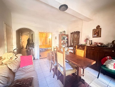 Foto Appartamento a Firenze San Frediano di 75 m² con 4 locali in vendita