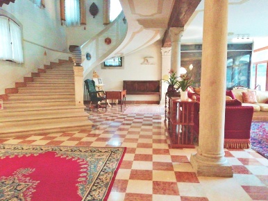 Foto Villa unifamiliare in Treviso centro, Treviso con 10 locali in affitto