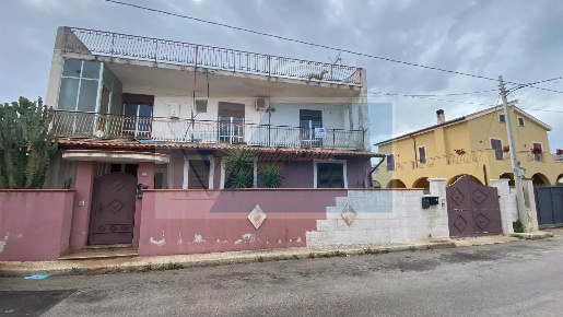 Foto Appartamento in Via Favara, Siracusa in vendita
