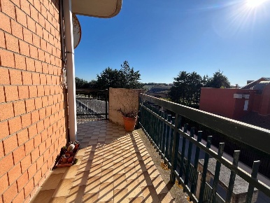 Foto Appartamento in CASTELLANA, San Severo di 103 m² con 5 locali