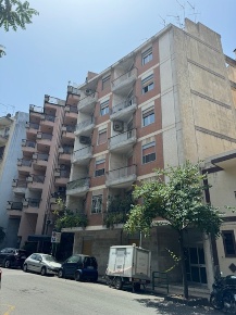 Foto Appartamento in VIALE PRINCIPE UMBERTO 35, Messina di 158 m²