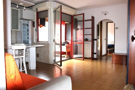 Foto Appartamento in Via Giorgio De Chirico, Milano Trenno di 60 m²