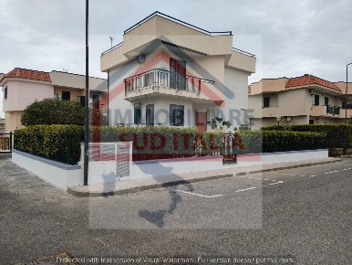 Foto Villa in via ripuaria, Giugliano in Campania in vendita