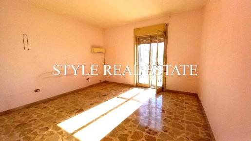 Foto Appartamento in VIA POLIBIO, Siracusa di 97 m² con 3 locali in vendita