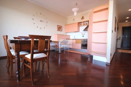 Foto Appartamento a Alba Borgo Piave, Corso Europa, Zona Ferrero di 80 m²
