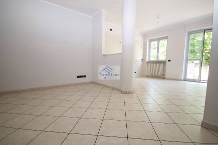 Foto Appartamento a Alba Mussotto, Corso Asti di 90 m² con 4 locali