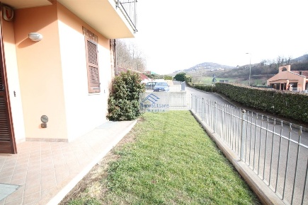 Foto Appartamento a Alba Località Serre, Madonna di Como di 64 m²