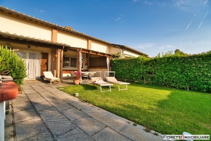 Foto Appartamento a Piombino di 75 m² con 4 locali in vendita