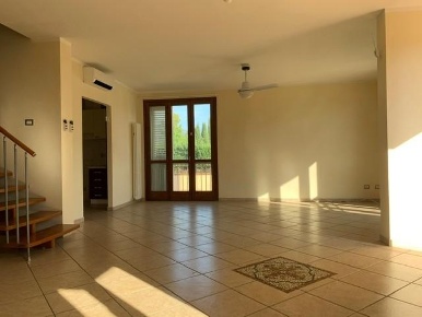 Foto Villa bifamiliare a San Giuliano Terme San Giuliano Terme Paese