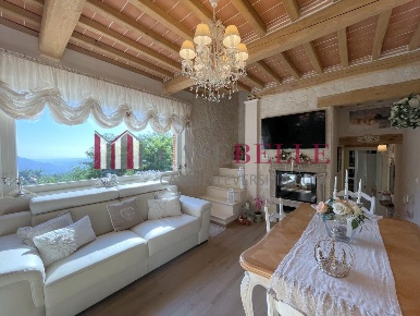 Foto Casa indipendente a Camaiore Camaiore Paese di 80 m² con 4 locali