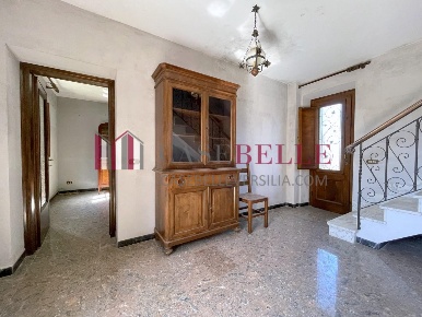 Foto Villa bifamiliare a Camaiore Capezzano Pianore di 146 m² con 4 locali