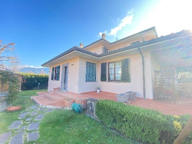 Foto Appartamento a San Giuliano Terme Ghezzano di 90 m² con 3 locali