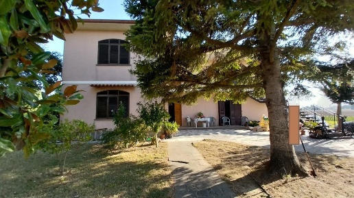 Foto Villa unifamiliare a San Giuliano Terme Pontasserchio, Pappiana