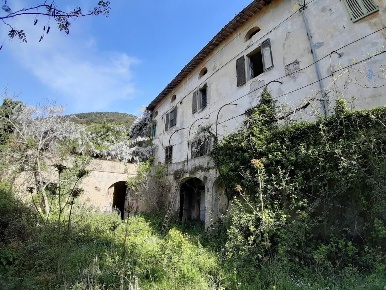 Foto Villa unifamiliare a San Giuliano Terme Asciano, Agnano di 565 m²