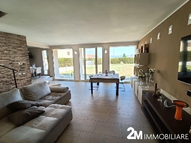 Foto Villa unifamiliare a San Giuliano Terme Arena Metato di 200 m²