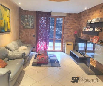 Foto Appartamento in VIA CRIMEA, Novara di 110 m² con 3 locali in vendita