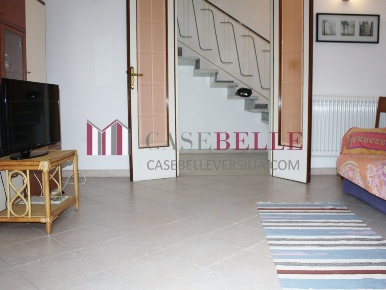 Foto Villa bifamiliare a Camaiore Lido di Camaiore di 130 m² con 6 locali